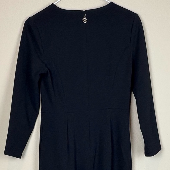 Tommy Hilfiger Black Long Sleeve V-Neck Jumpsuit with Chain Detail; Size 2 - Picture 6 of 13